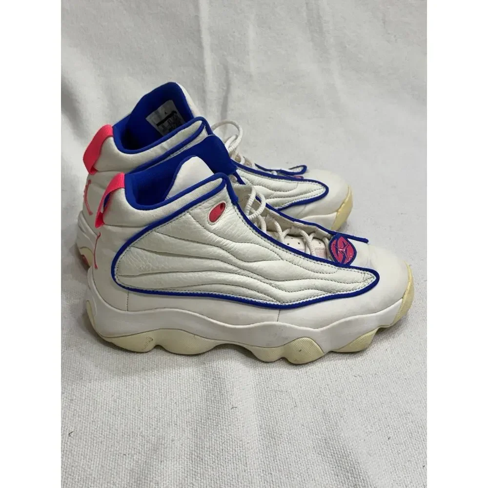 Nike sports iconic ideal